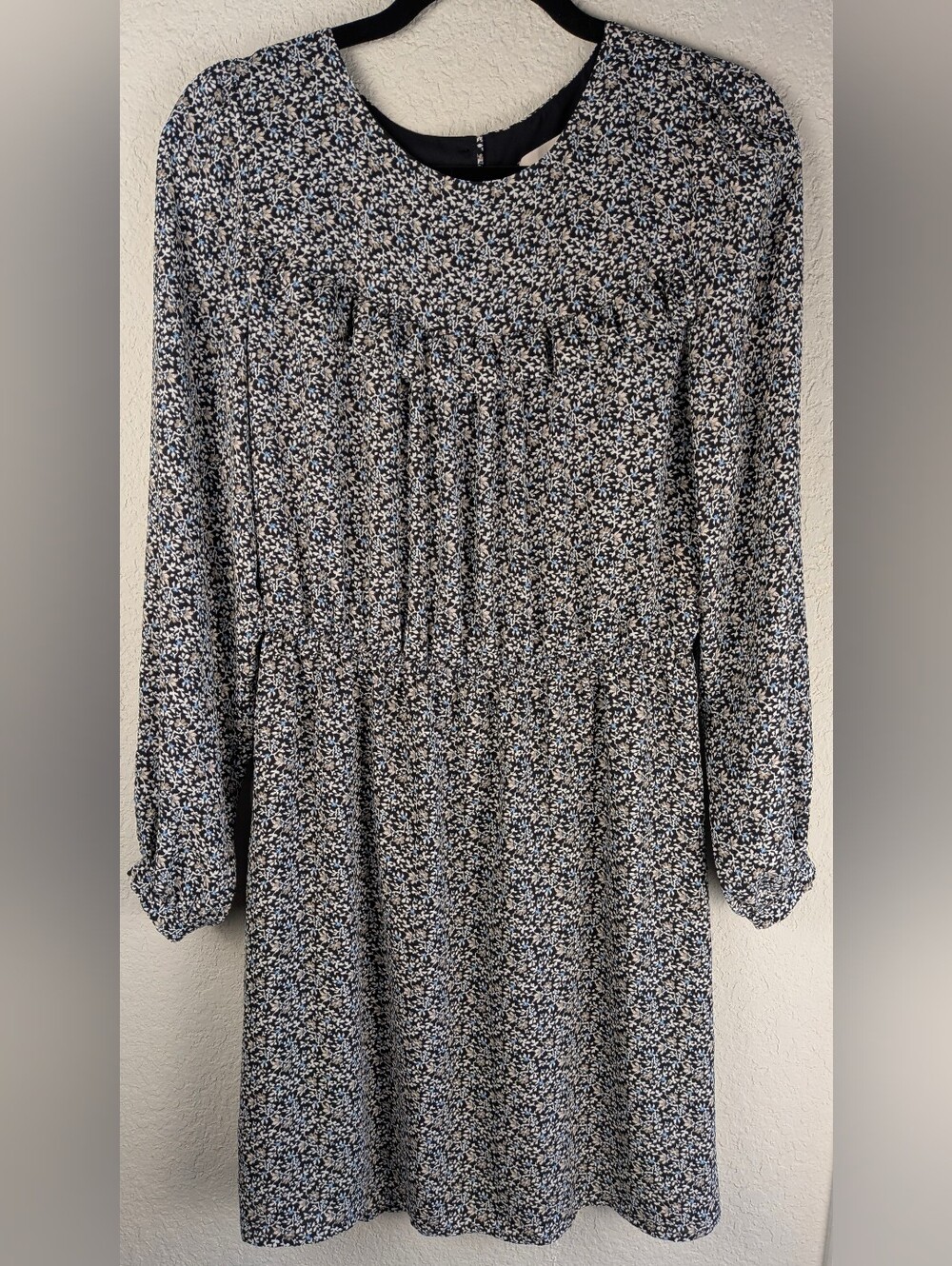 LOFT Knee Length Dress Size 8 LS A-Line Black Floral Elastic Waist Office Work